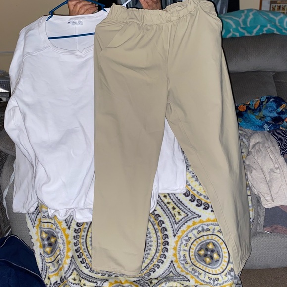 Bundle cloths get a gift with purchase - Picture 7 of 12